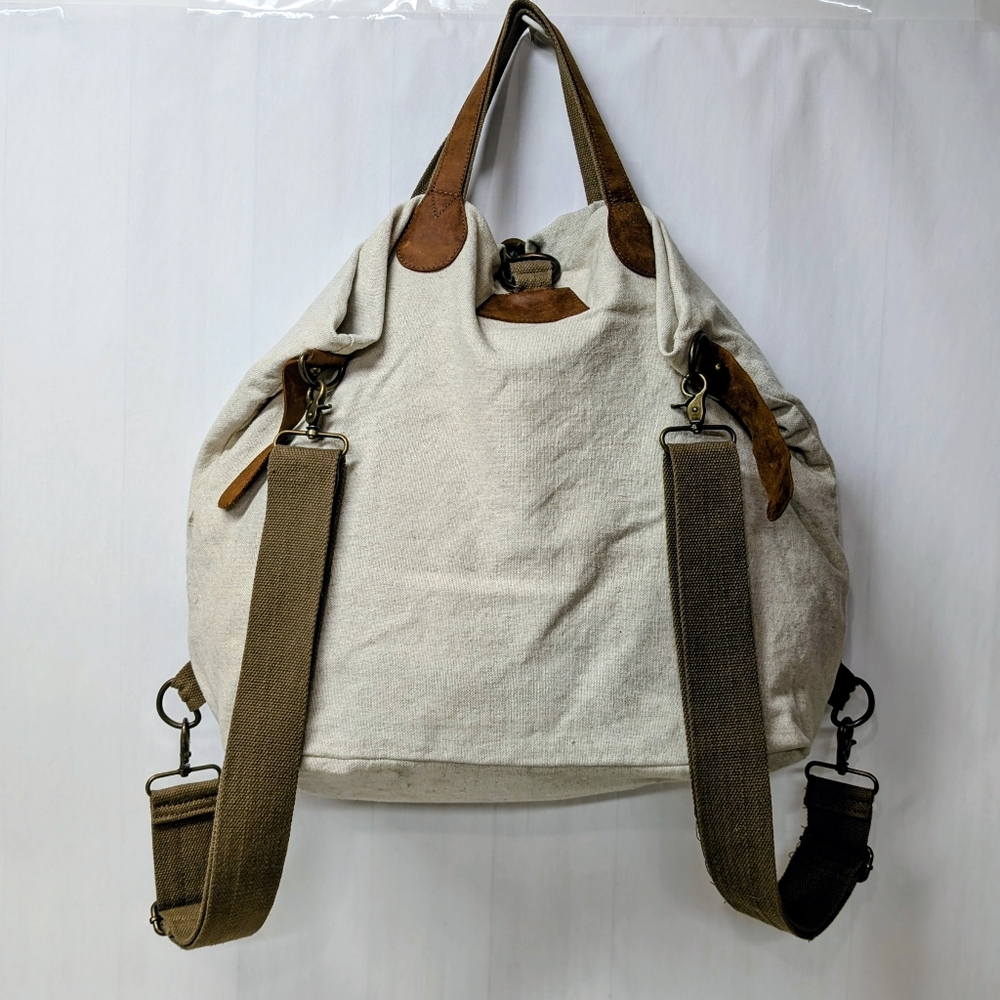 Canvas and Leather Bag Backpack Weekender - Picture 3 of 16